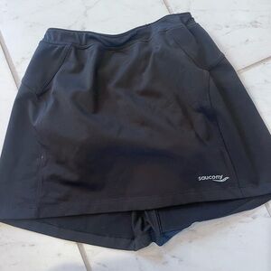 Saucony Women's Black Skort size XS